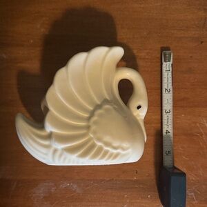 Vintage Ceramic Swan Vase/Planter